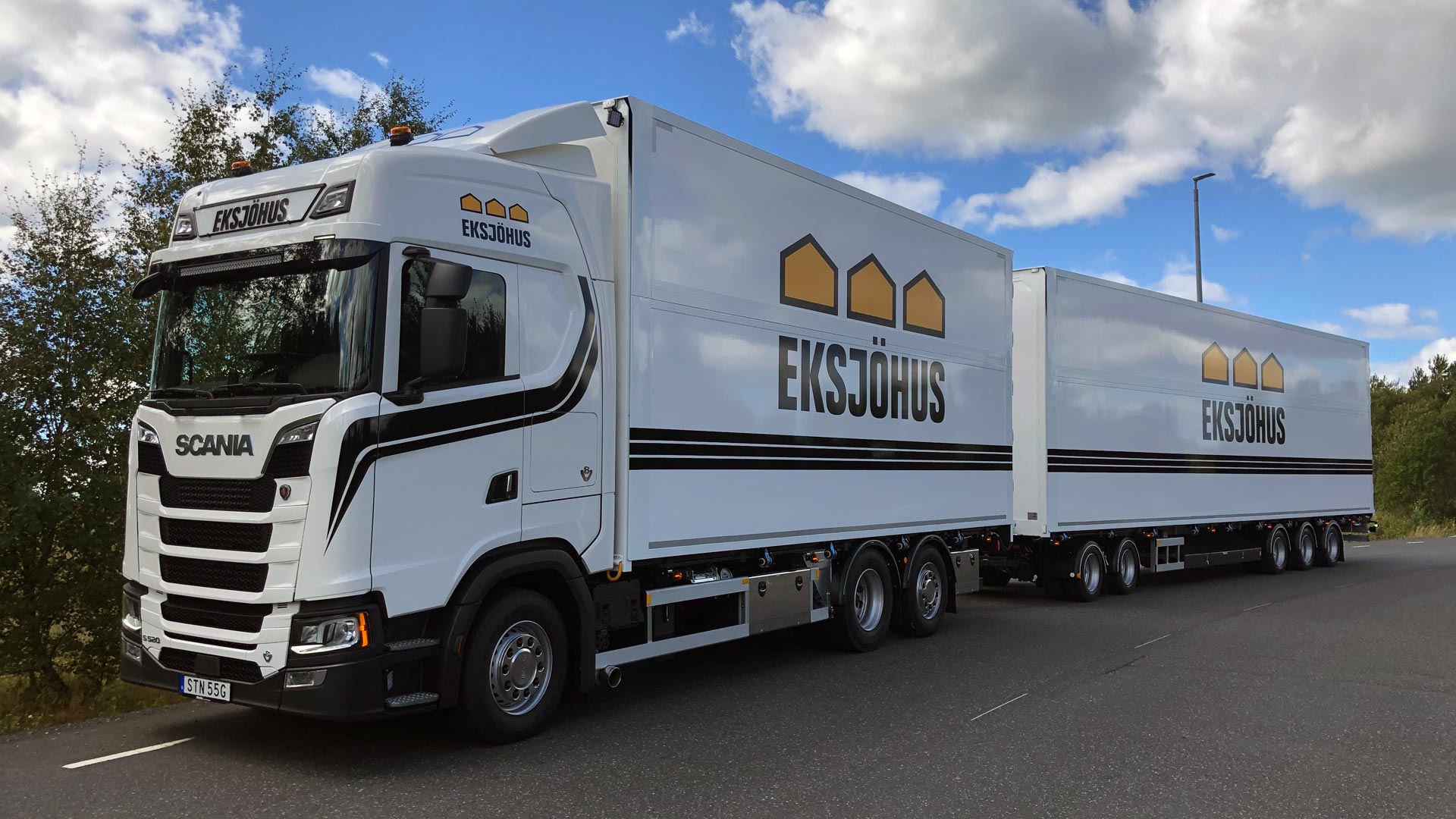 Ny Scanialastbil är levererad till Eksjöhus AB.