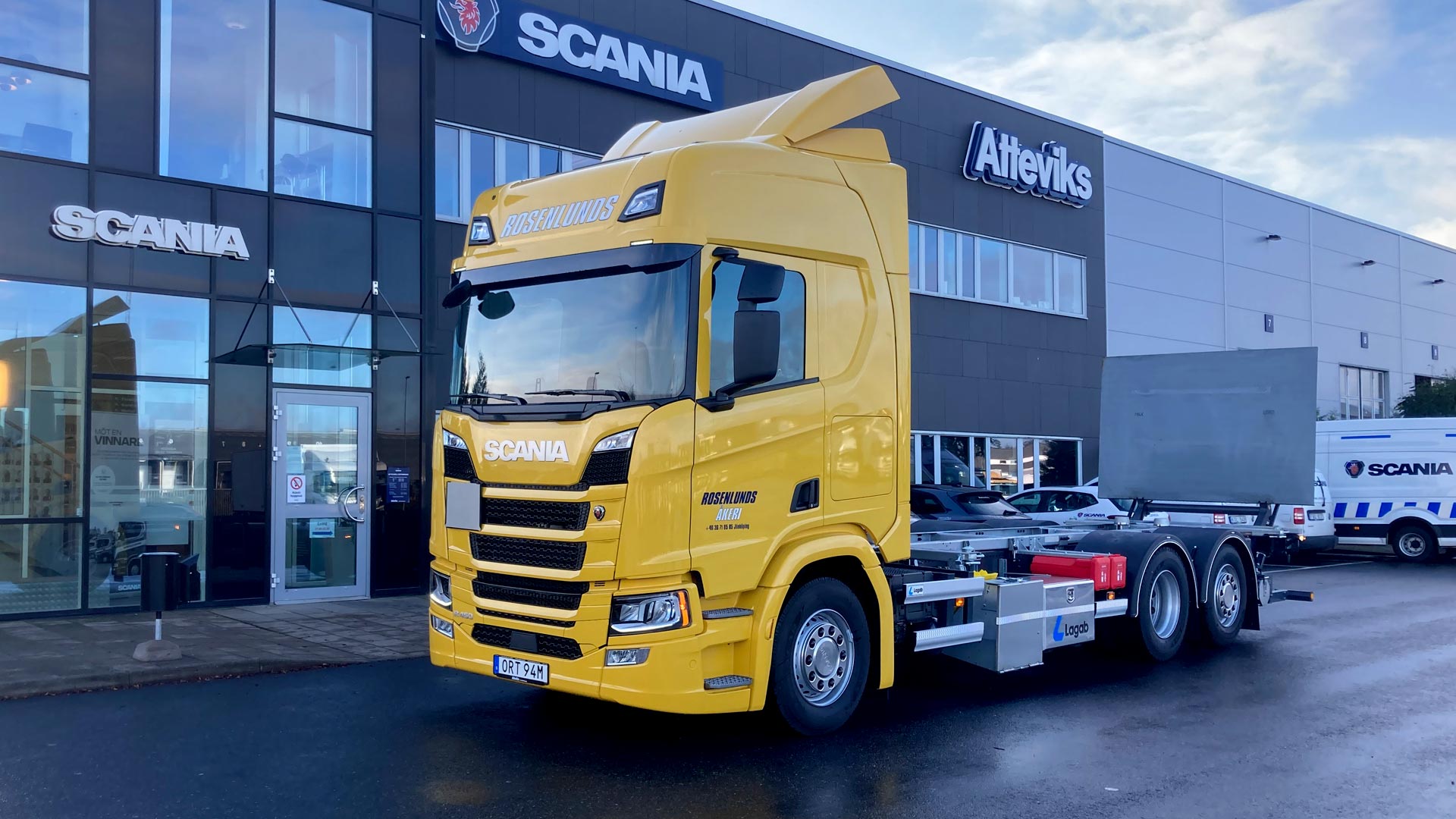 Ny Scanialastbil är levererad till Rosenlunds Åkeri.