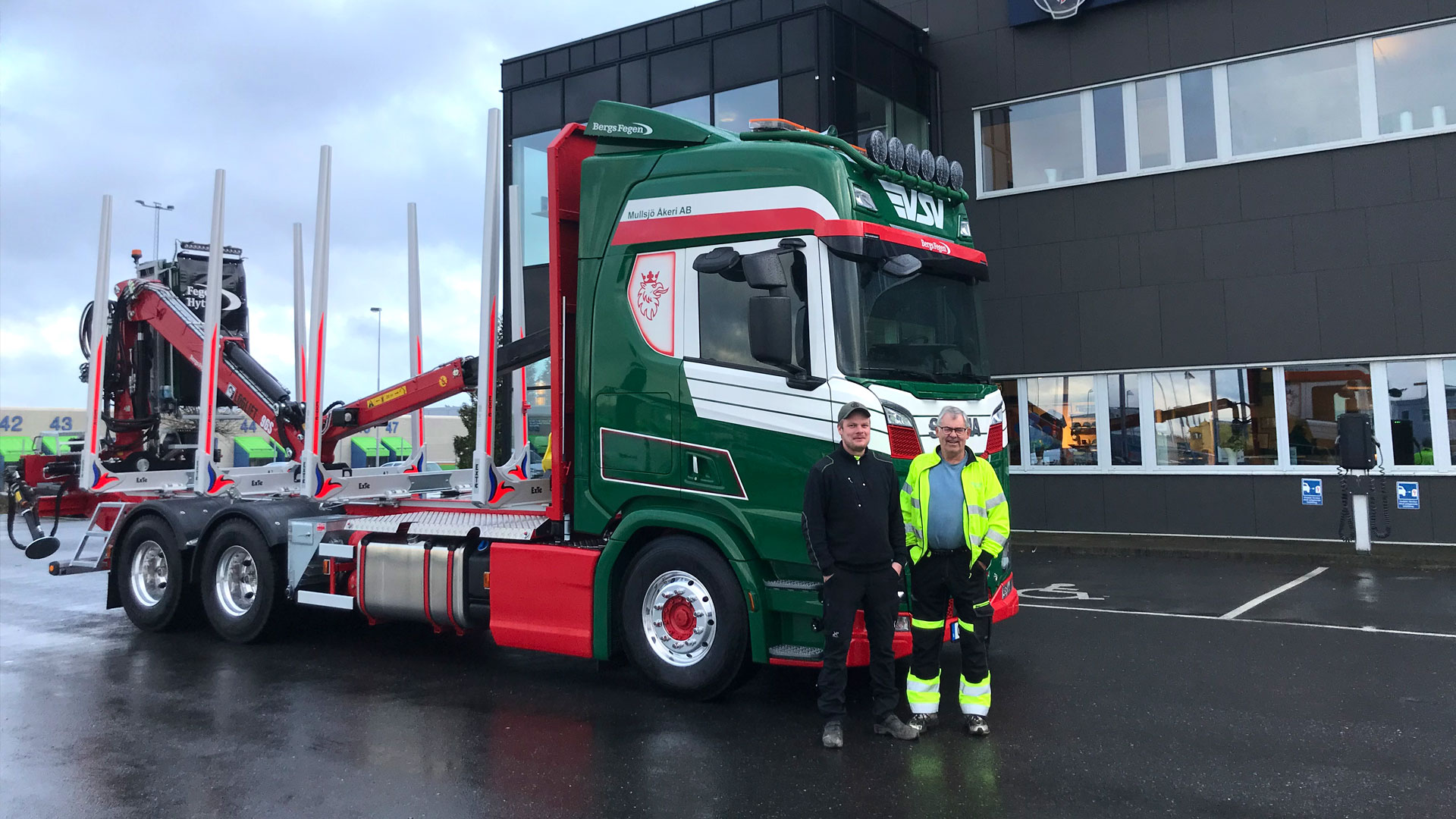 Ny Scanialastbil (timmerbil) är levererad till Mullsjö Åkeri AB.