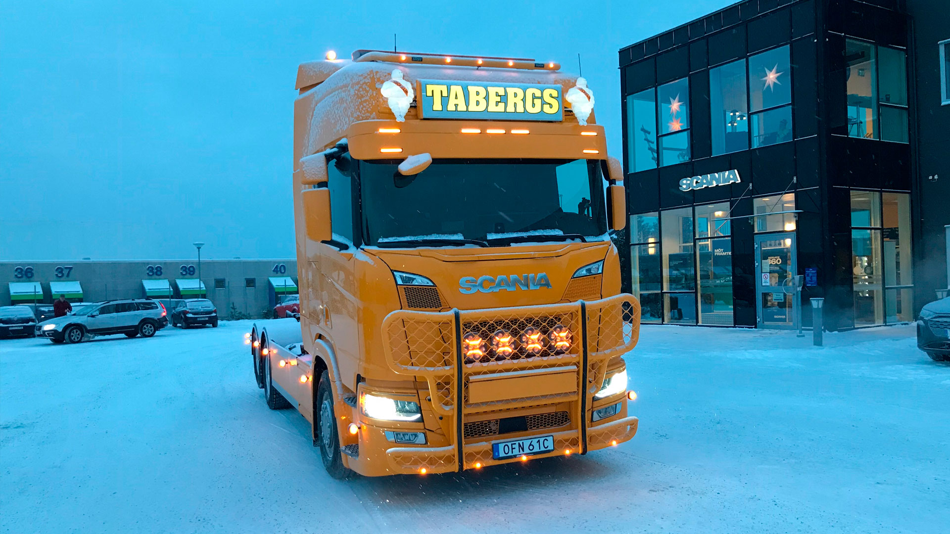 En ny Scania R530 lastväxlare är levererad av Atteviks Lastbilar AB i Jönköping. Kunden är Tabergs Åkeri AB.